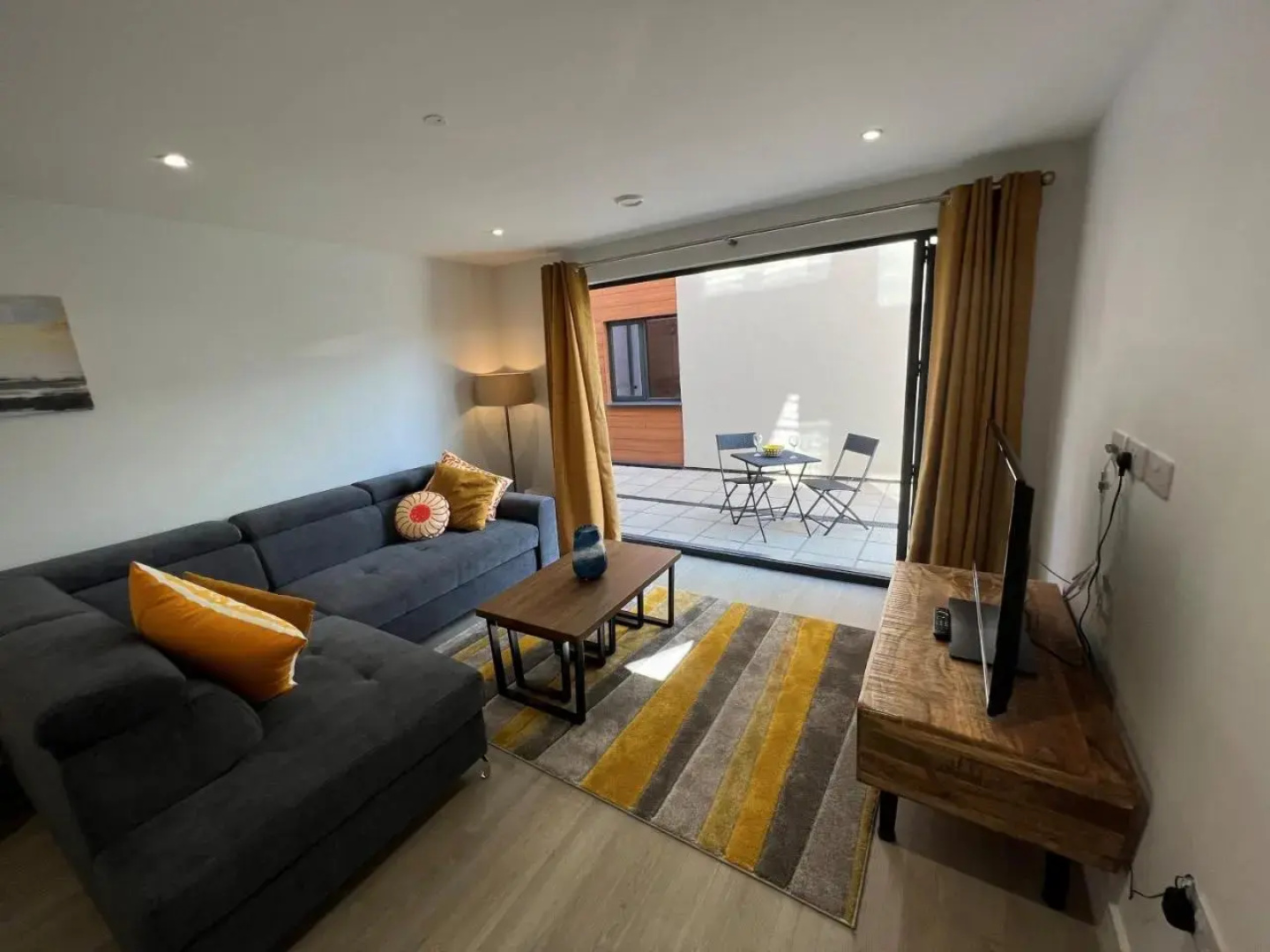 2 Putsborough - Luxury Apartment at Byron Woolacombe, only 4 minute walk to Woolacombe Beach!