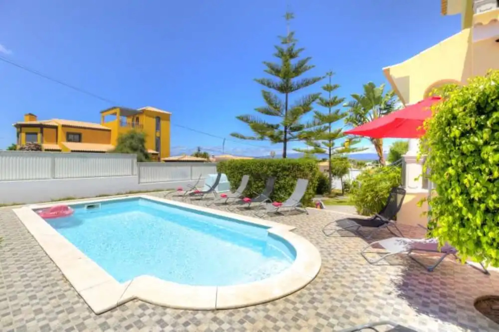 Villa - 6 Bedrooms with Pool and WiFi - 104371