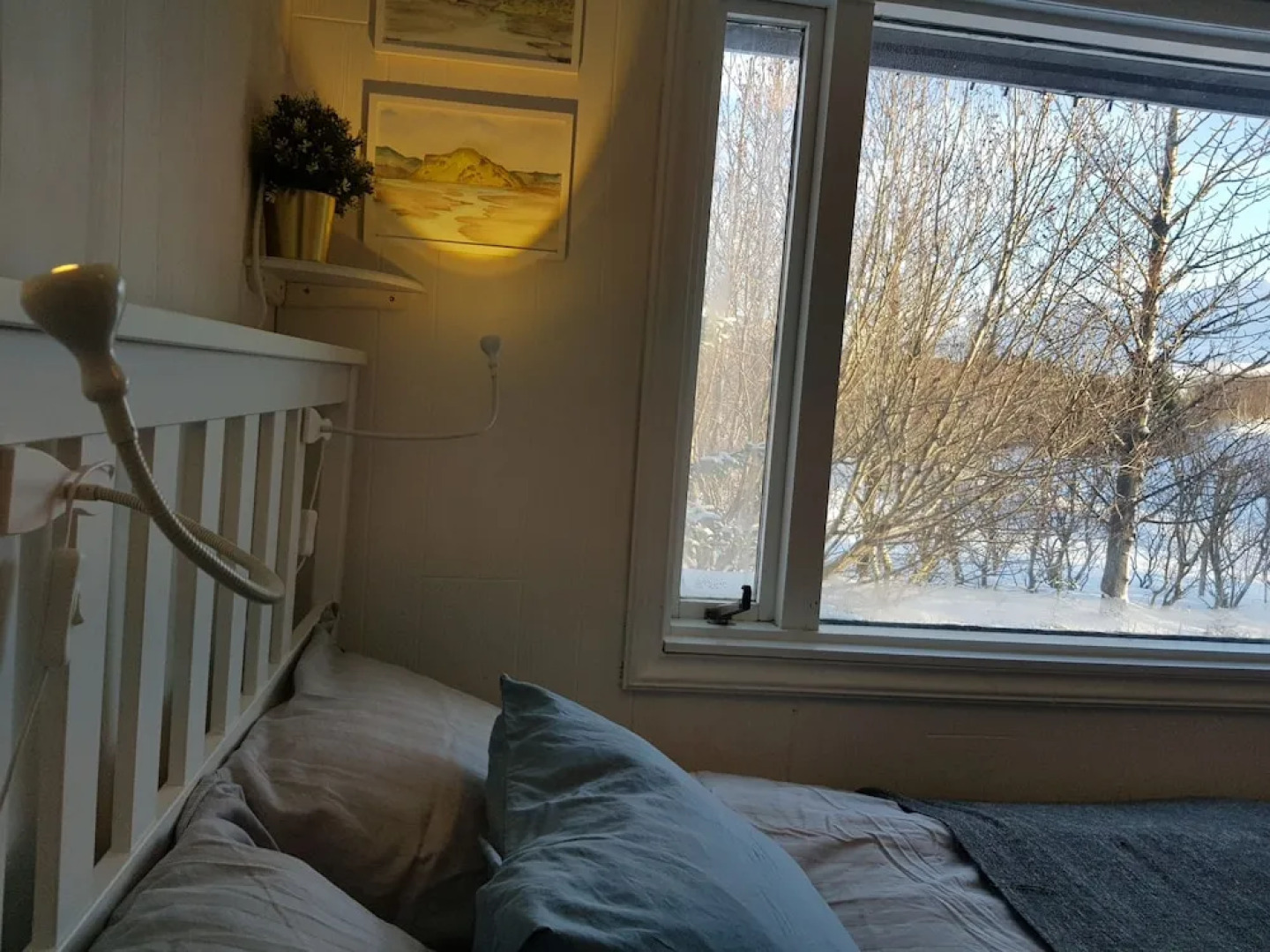 Eyja Mörk & Bubble Bedroom