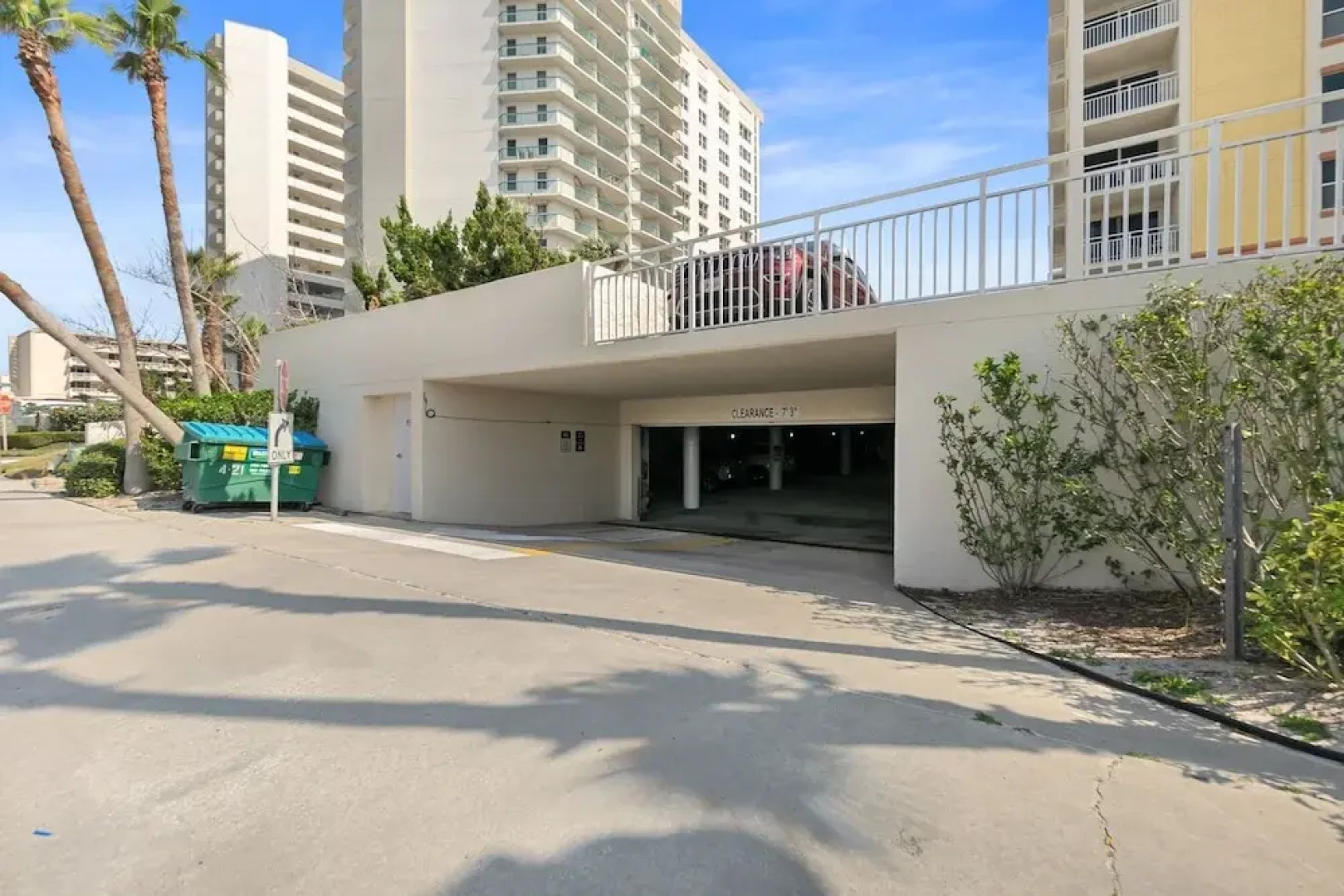 Oceanview Condo Daytona Shores 3 bed 3 Bath