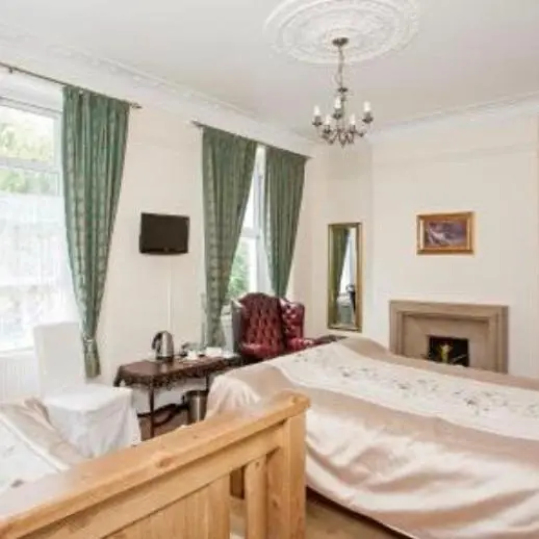 Manor Lodge Guesthouse