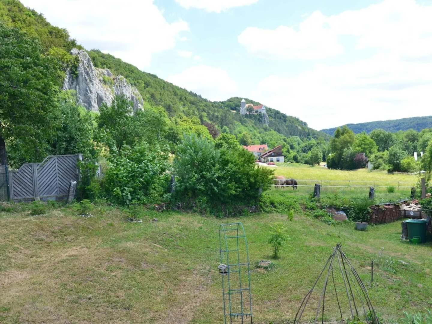 Apartment With Private Terrace in Prunn