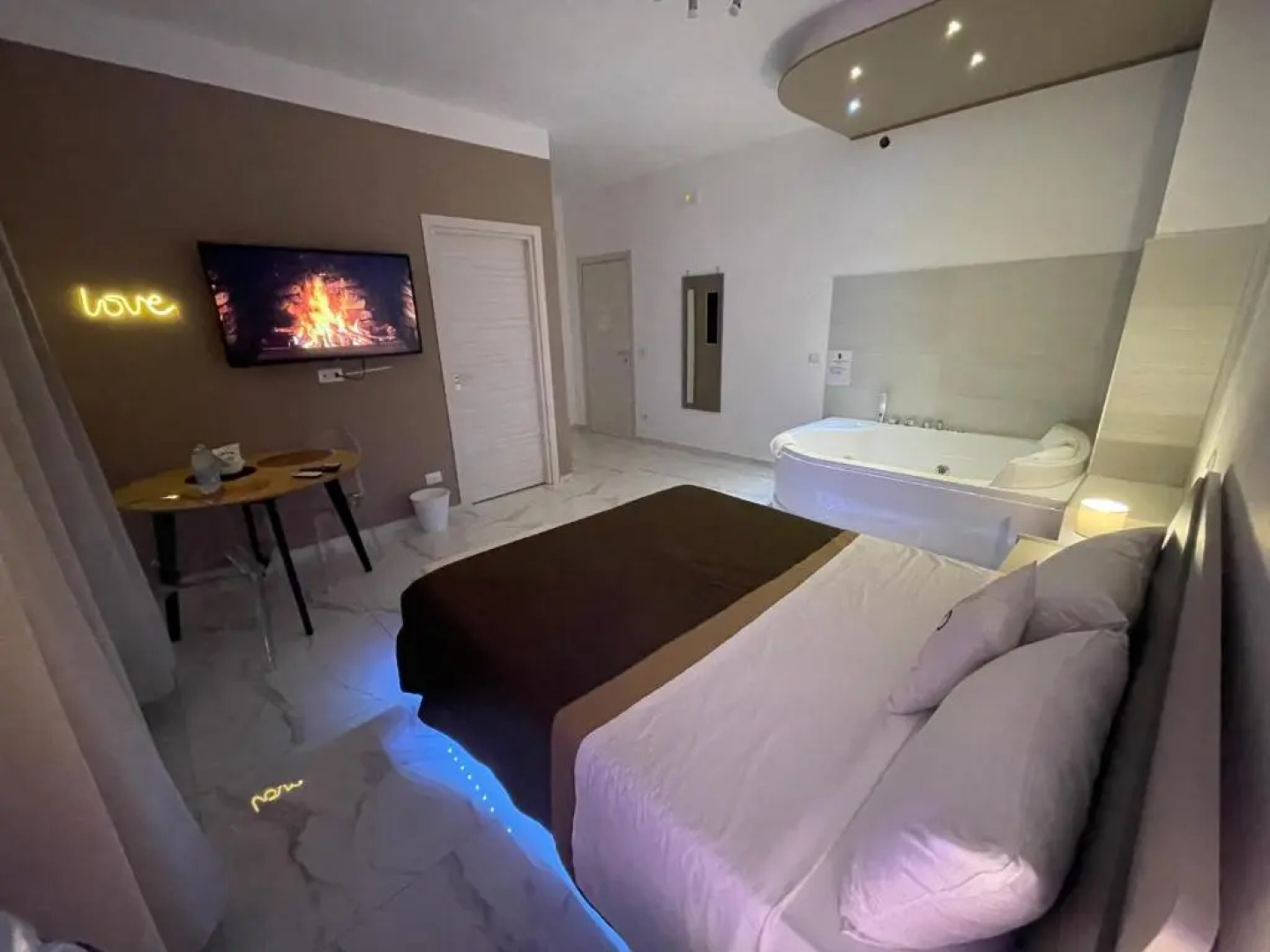 Infinity Suite