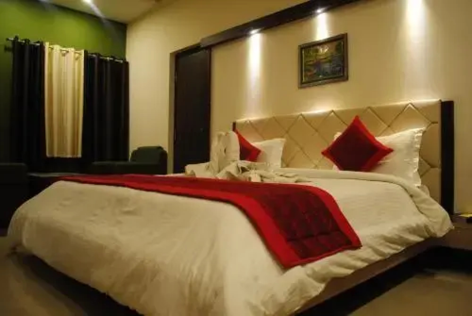 Hotel Shubhra Grand