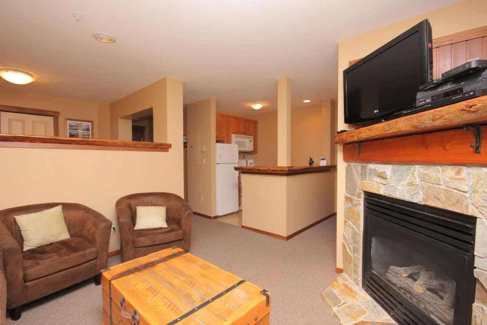 Snow Creek Lodge by Fernie Lodging Co