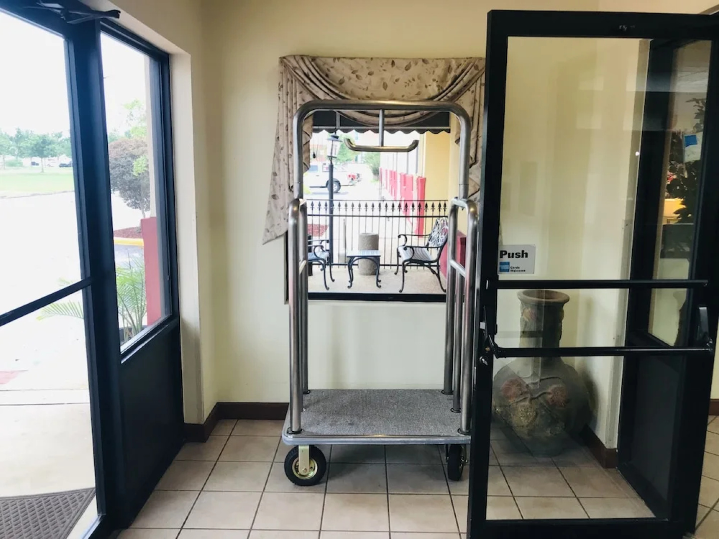America's Best Inn and Suites Flowood