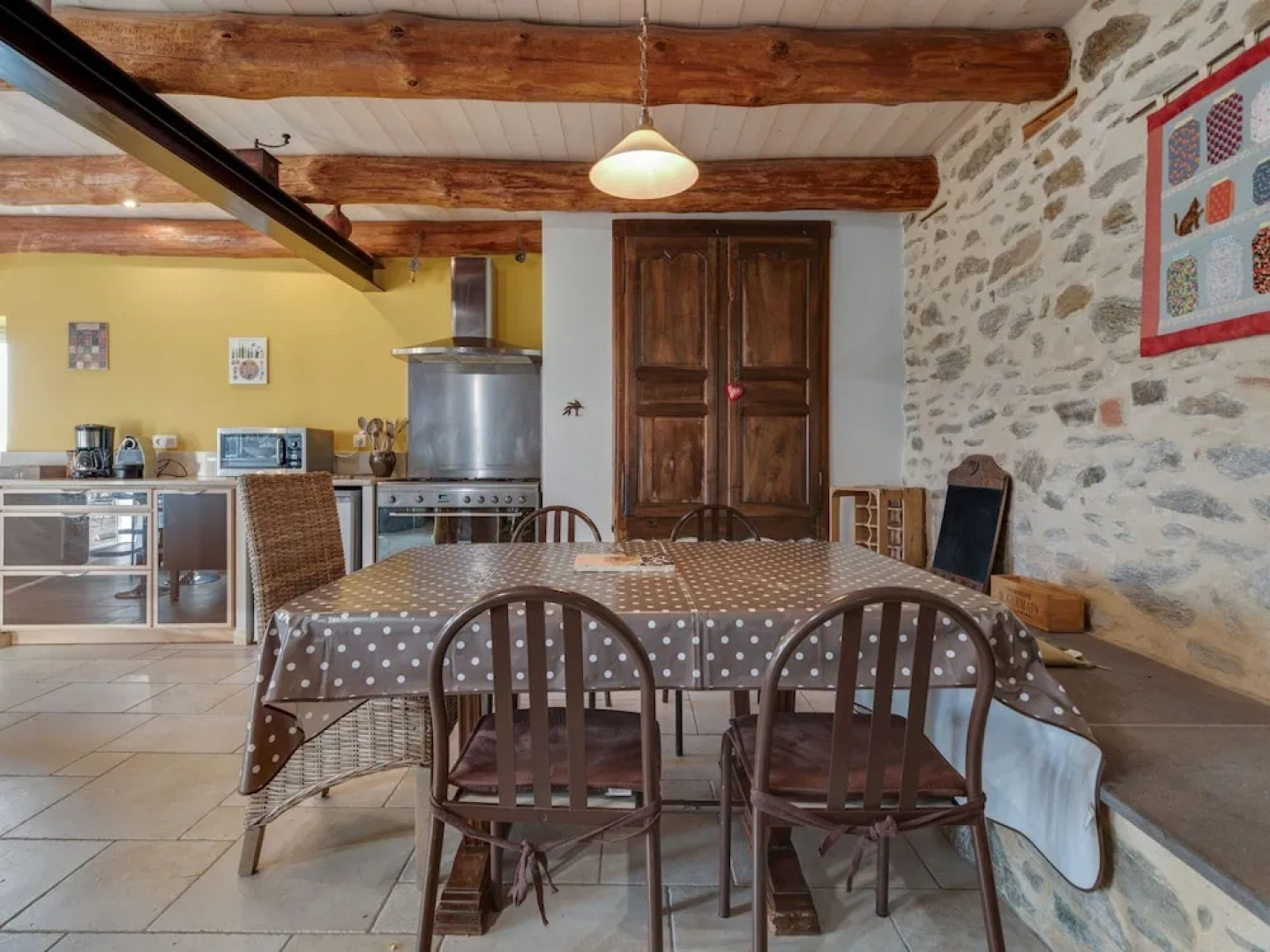 Charming Holiday Home in Saint-beauzire Near Forest
