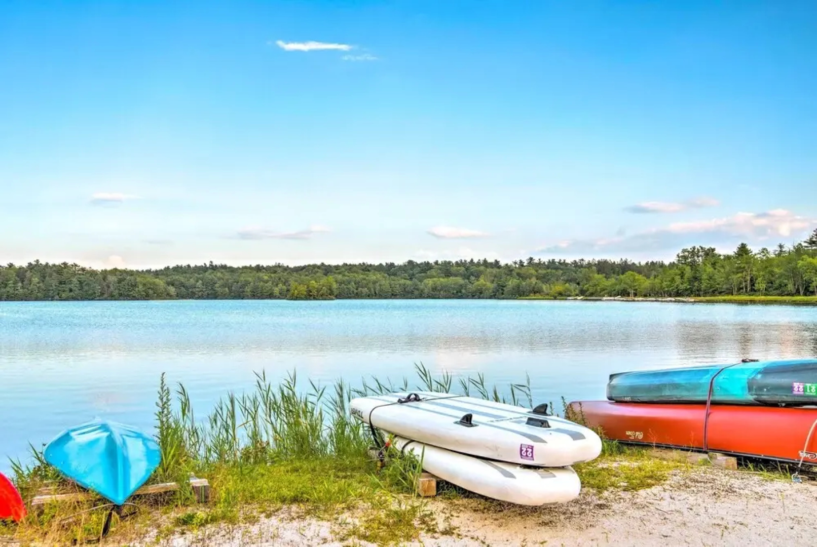 Pet-friendly Pocono Pines Rental w/ Hot Tub!