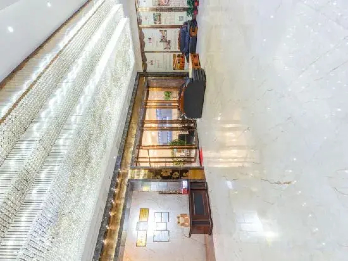 Holiday Islands Hotel