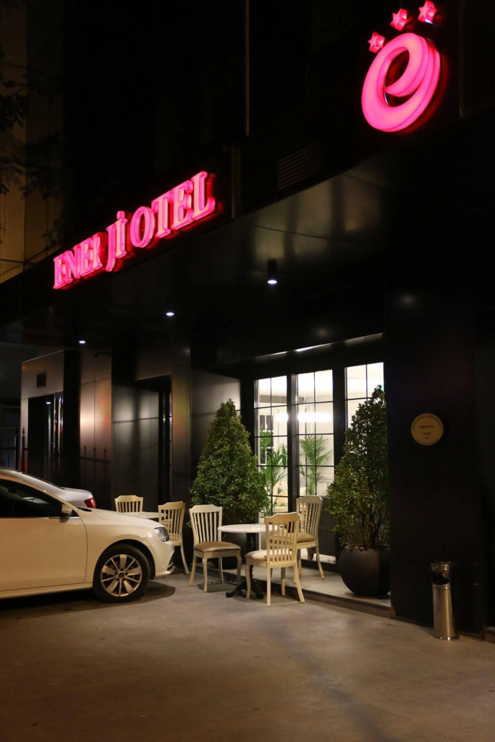 Enerji Hotel