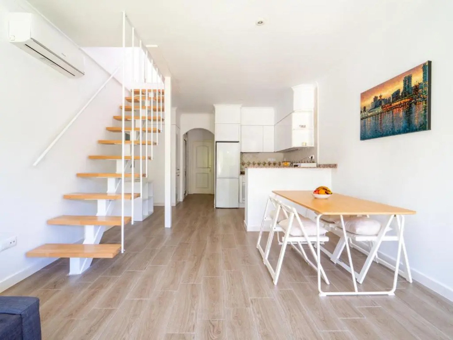 House In Private Urbanization