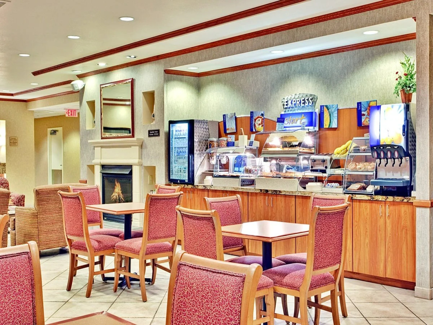 Holiday Inn Express Hotel & Suites PEORIA NORTH - GLENDALE by IHG