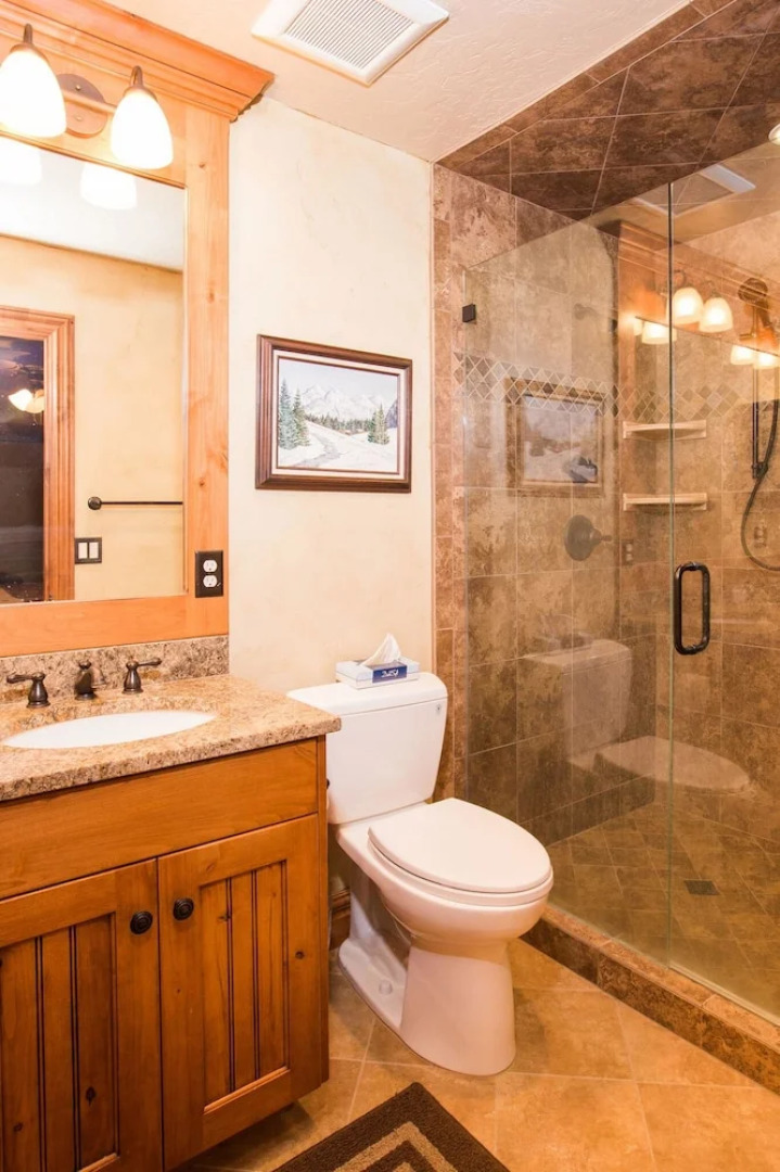 Three Kings Condo Near the Lifts by RedAwning