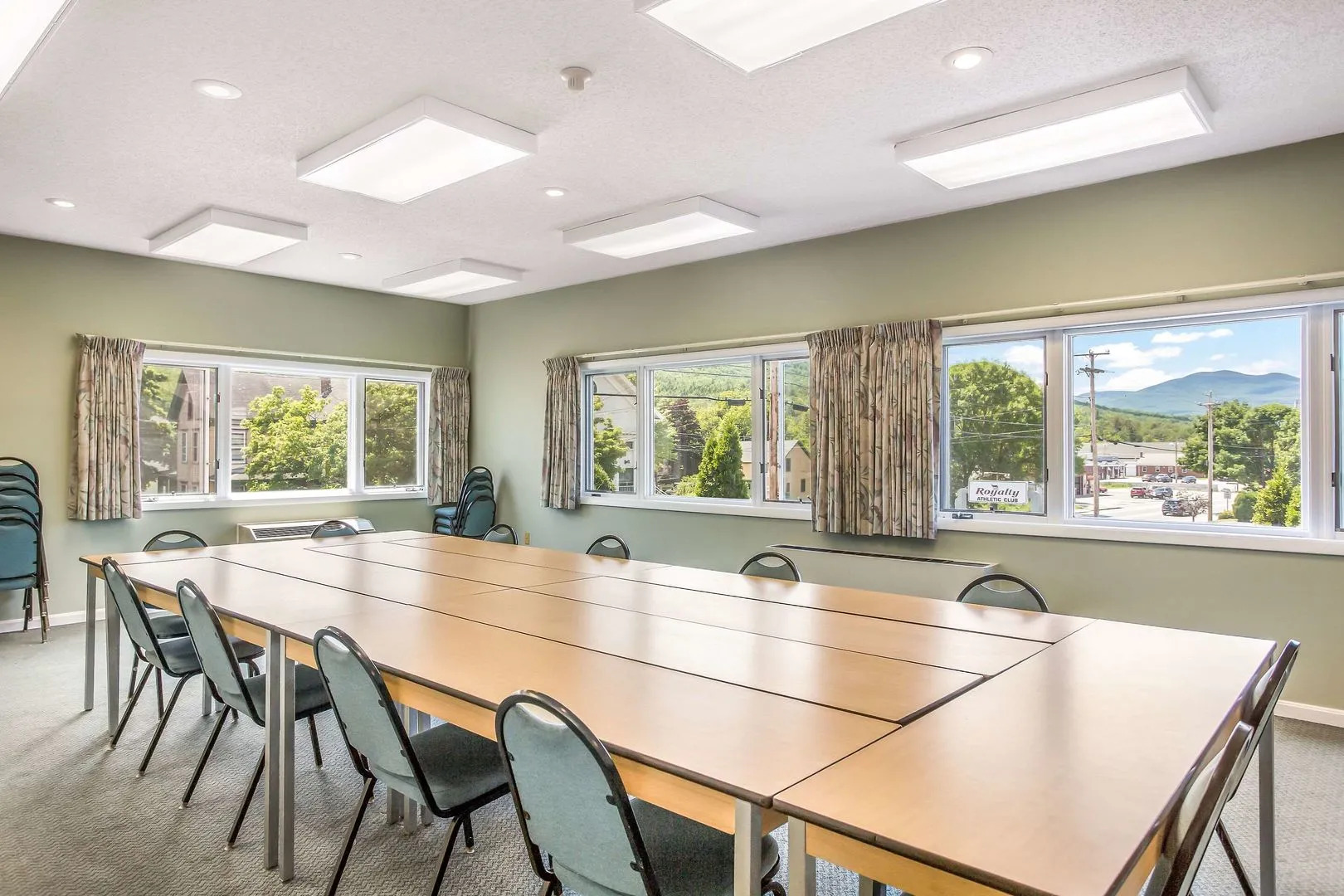 Quality Inn & Suites Gorham Riverside