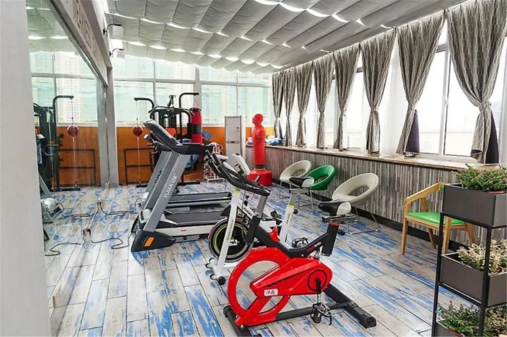 IBIS Styles NT Shimao Plz.