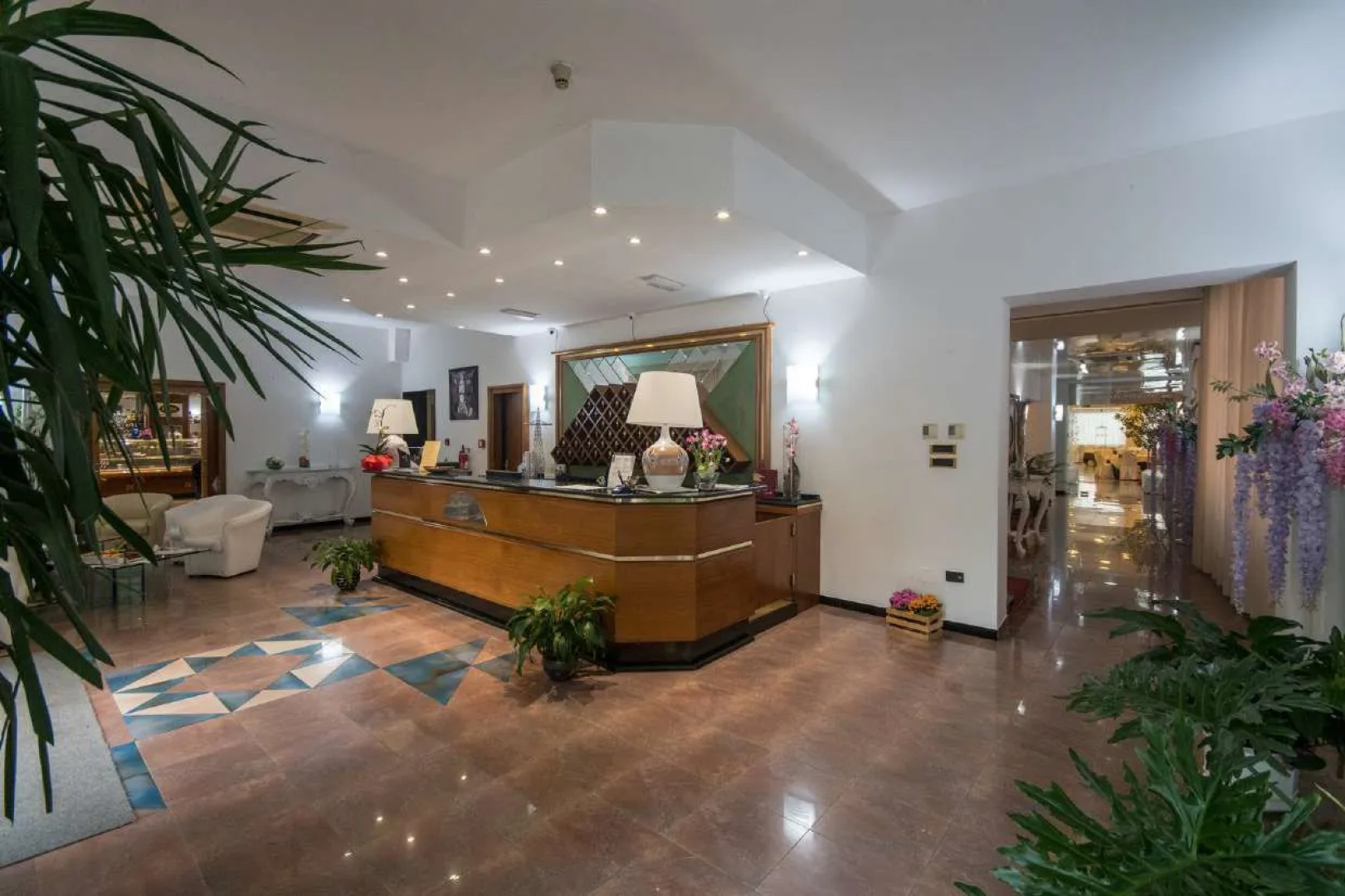 New Petit Hotel