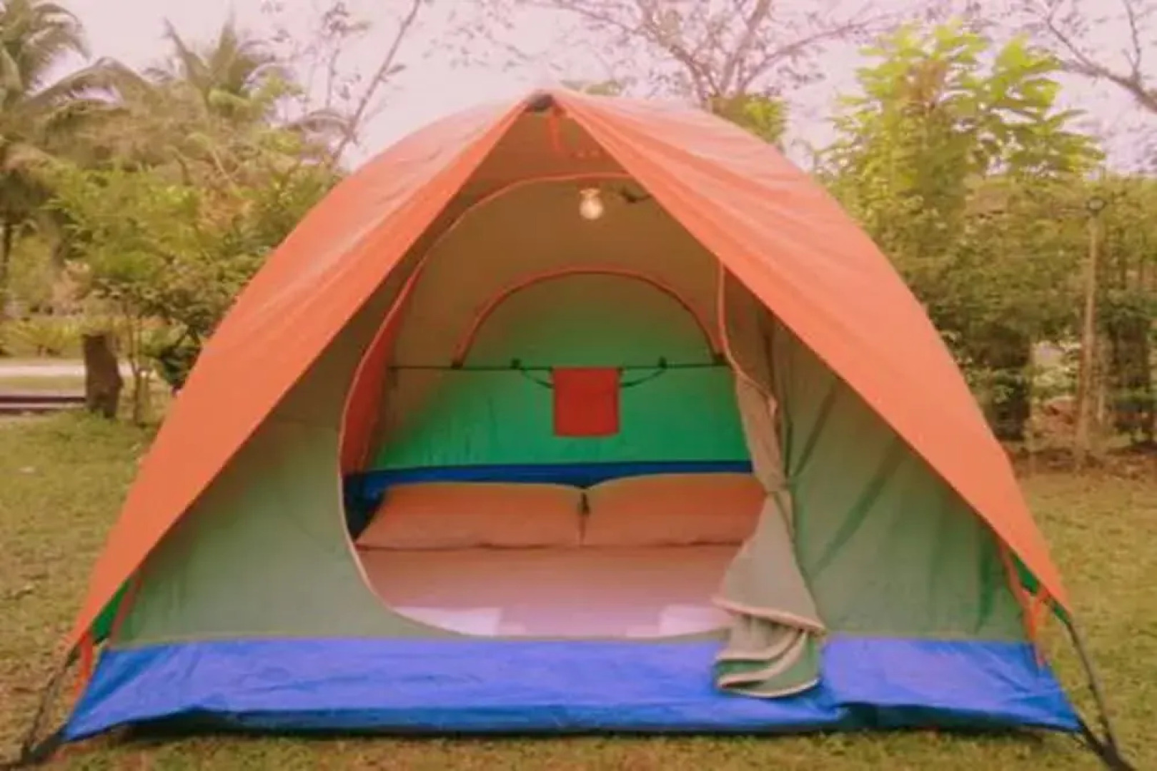 Sawasdee Lagoon Camping & Restaurant