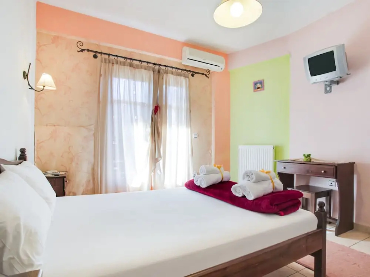 Alluring Holiday Home in Stournareika With Terrace