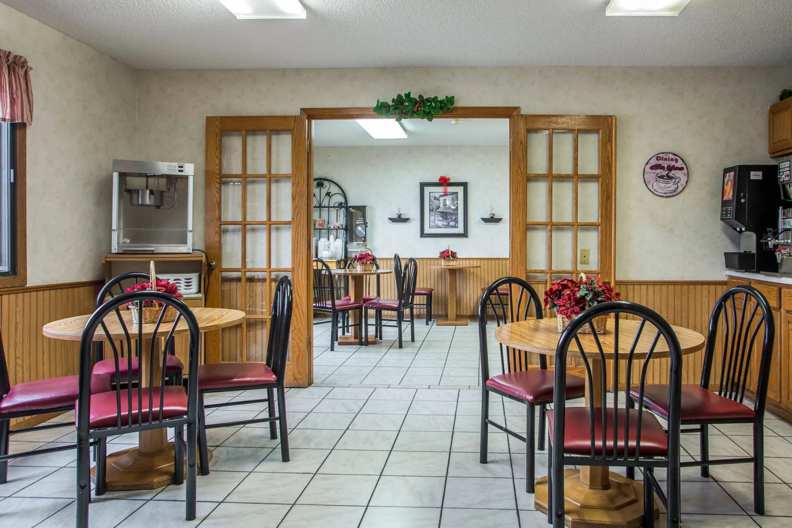 Econo Lodge Inn & Suites Dubuque