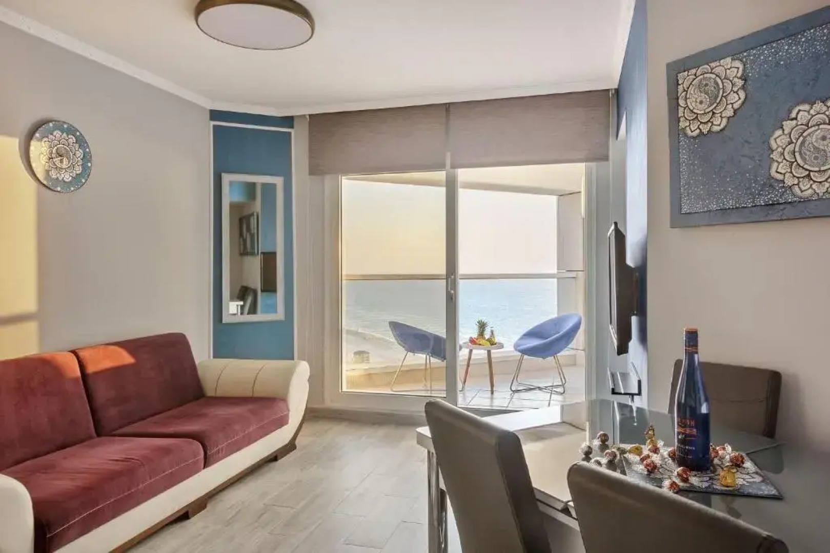 Luxury beach R&A Apartment group