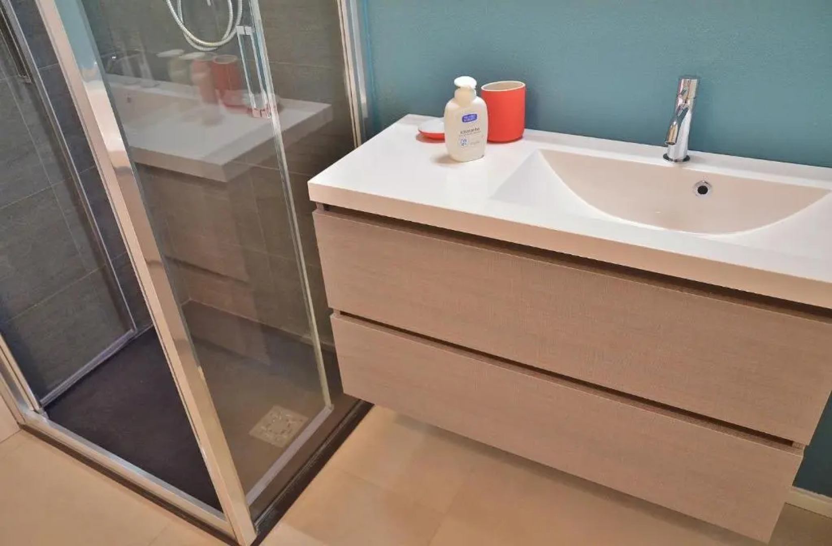 Villetta capo schiera 100 m dal mare