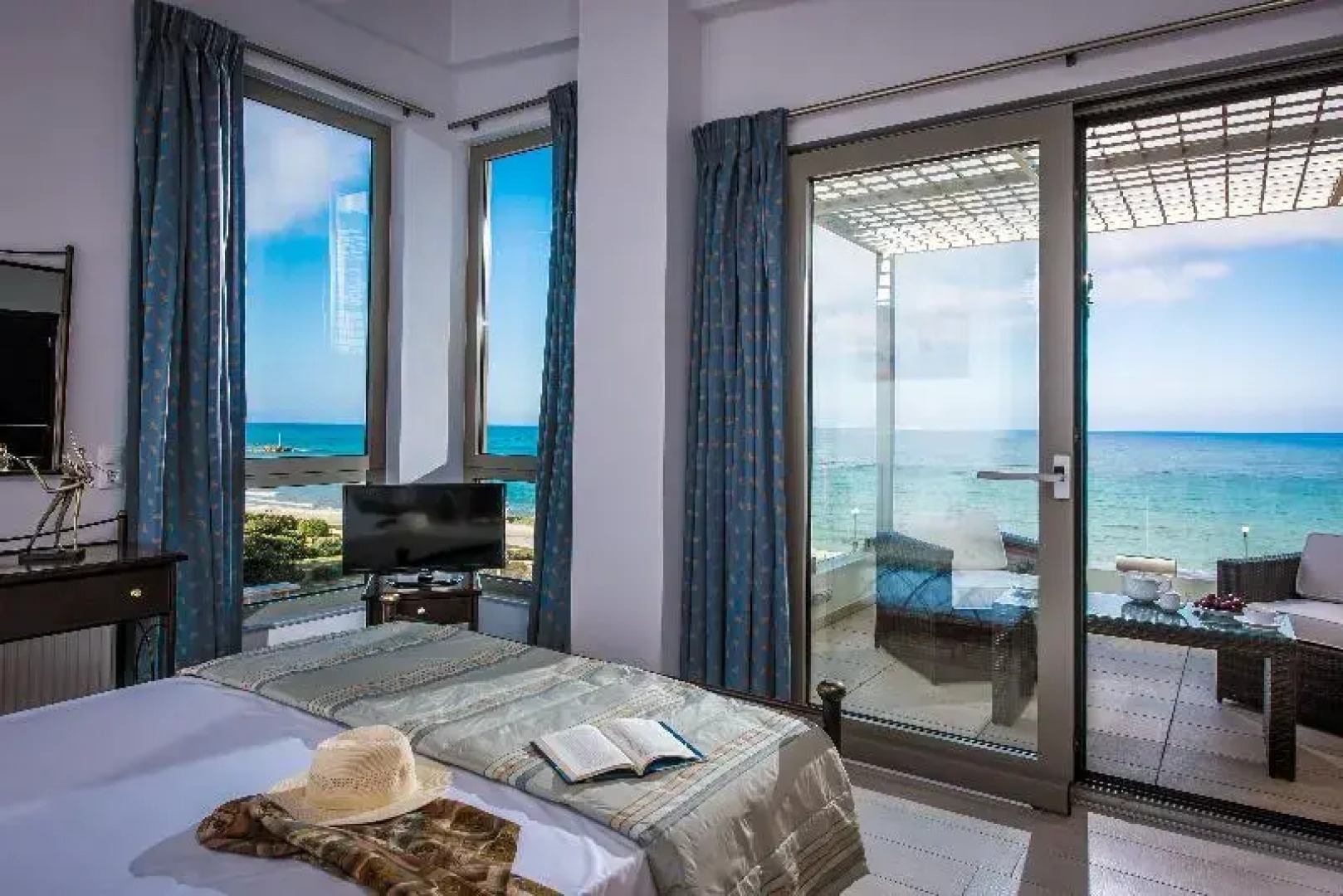 Beach Front Villa Peri