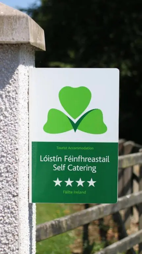 Emy Lake Apartment - near Castle Leslie, Glaslough