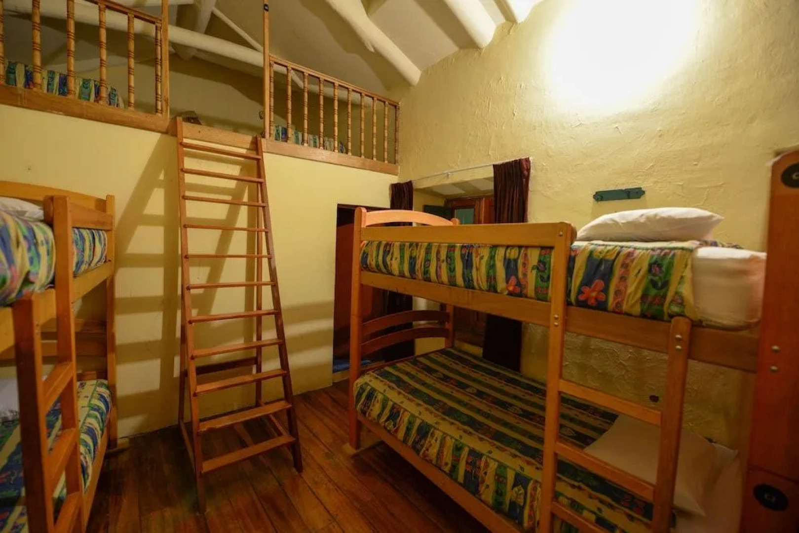 Hitchhikers Cusco Hostel