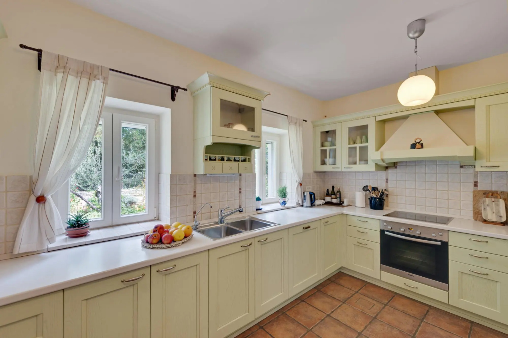 Lipa in Krnica with 4 bedrooms and 3 bathrooms