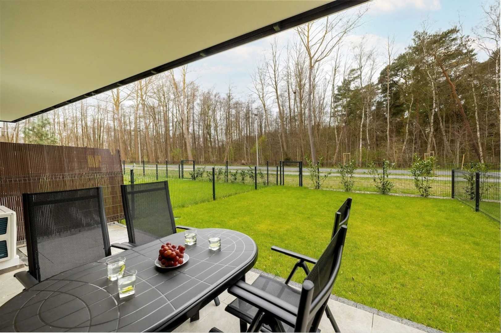 Apartment & Garden by Renters Prestige