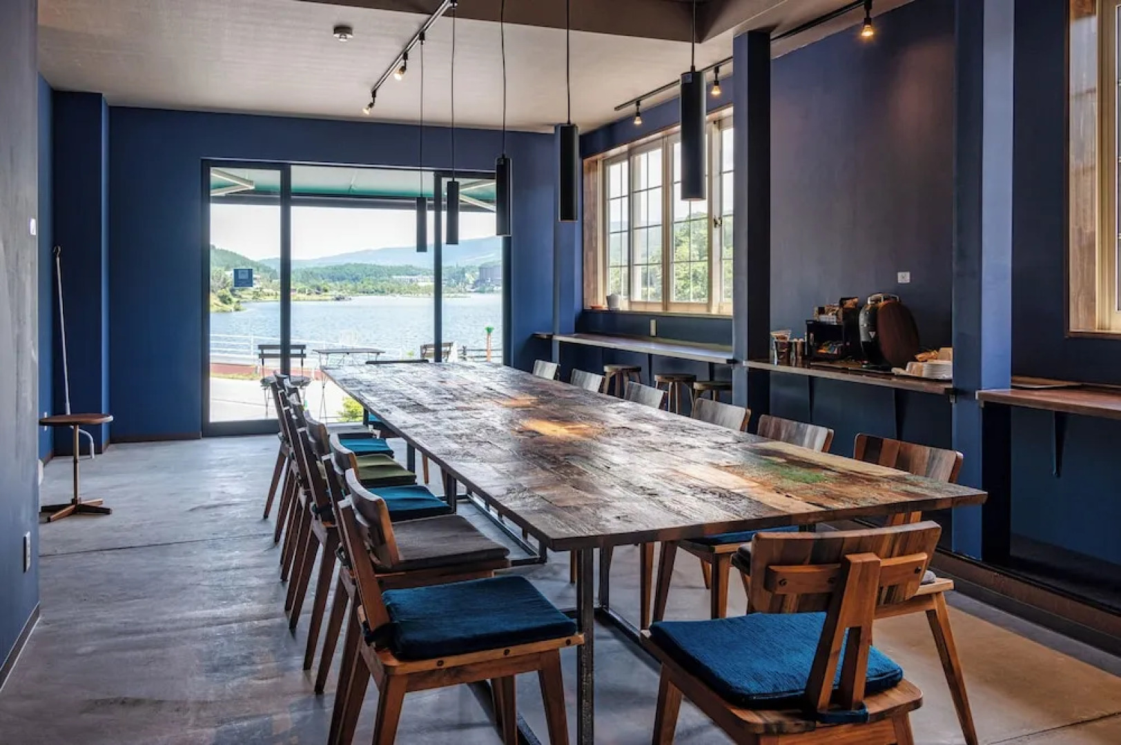 Mountain Lodge at 1,400m Hütte Jil Shirakabako