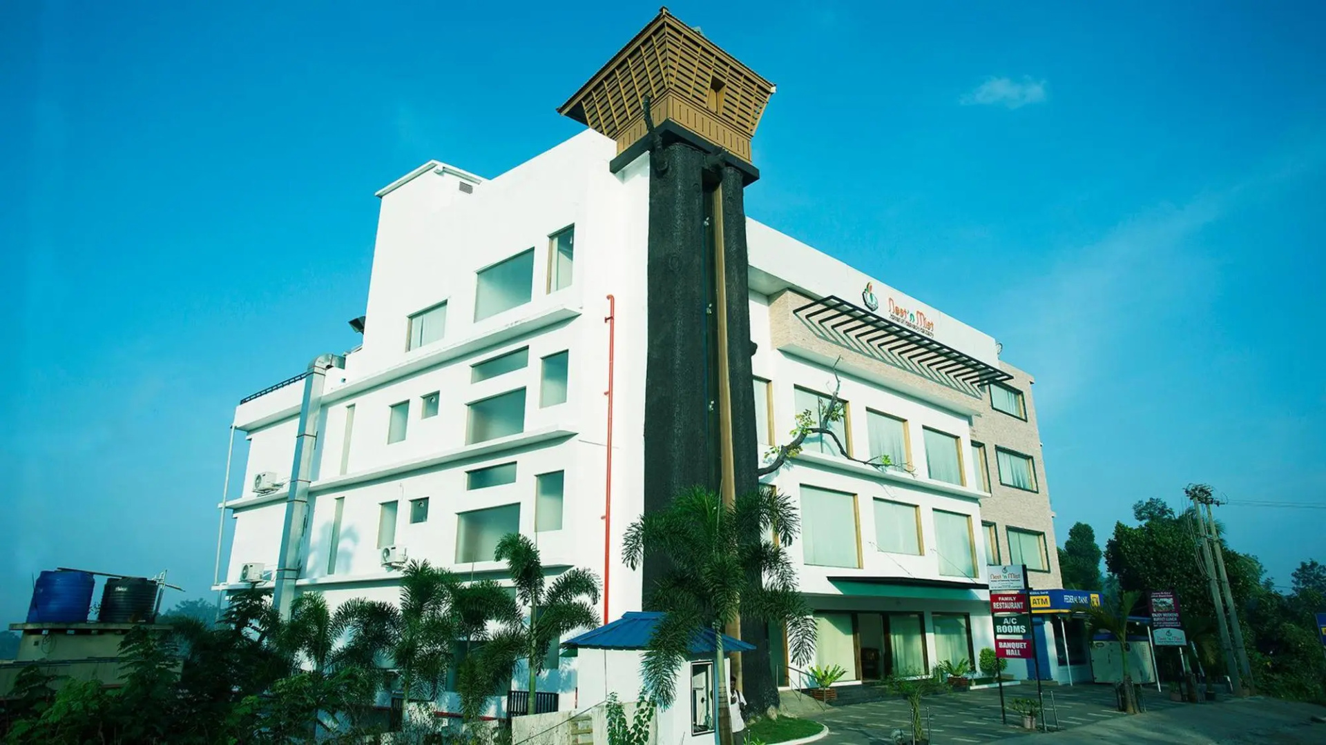 Hotel Nest 'N Mist