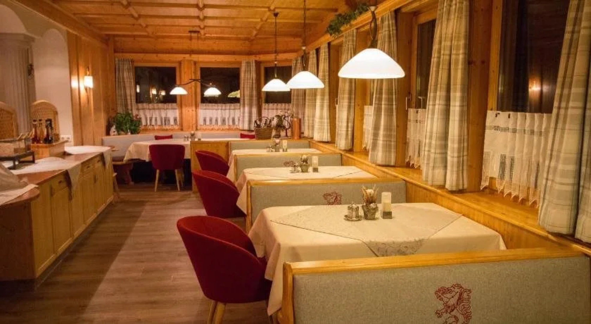 Hotel 4 Jahreszeiten