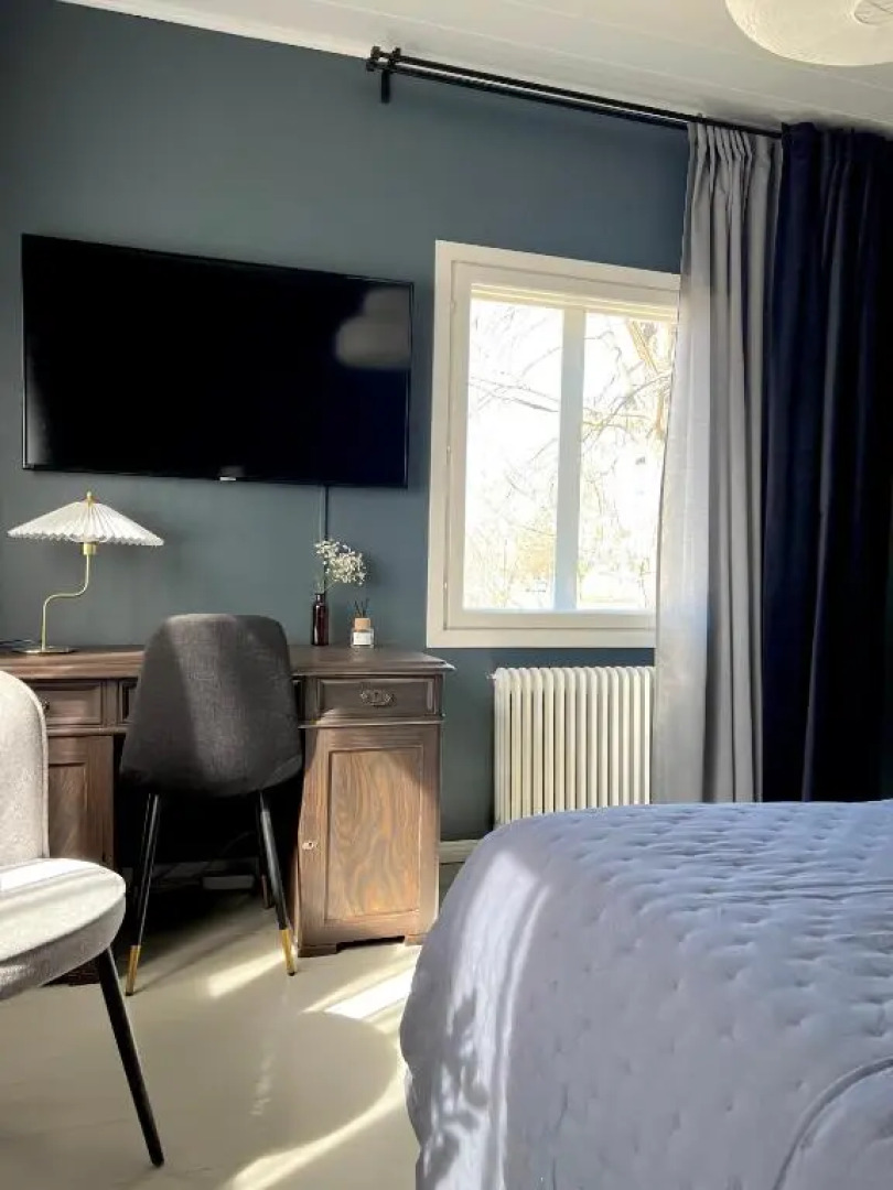 The Bird Cherry Junior Suite