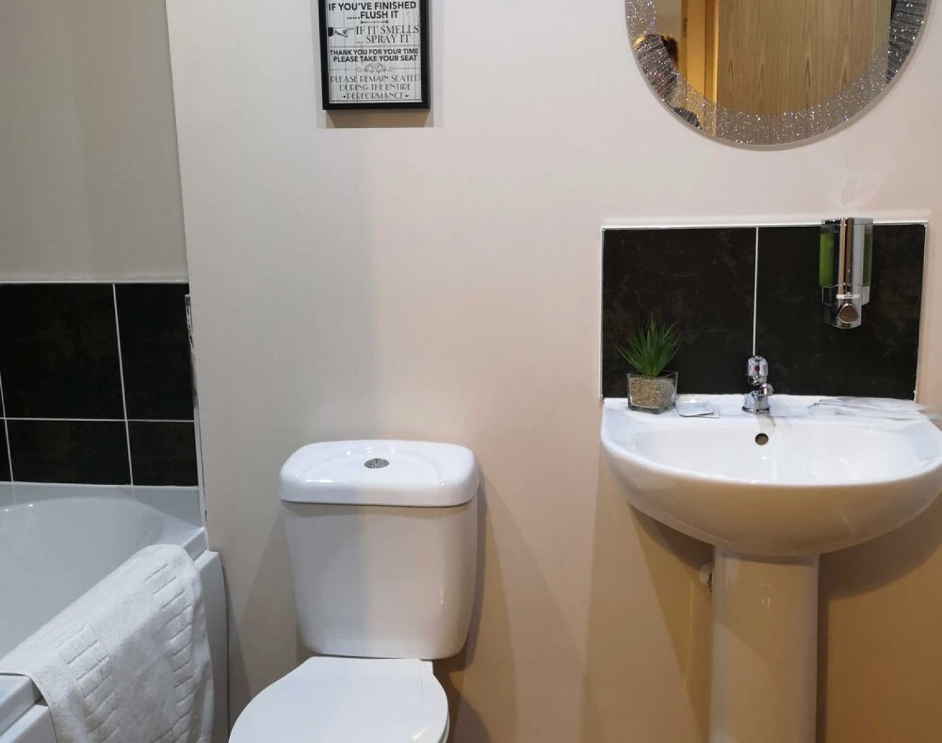 Centauri Apartments in Park Rise