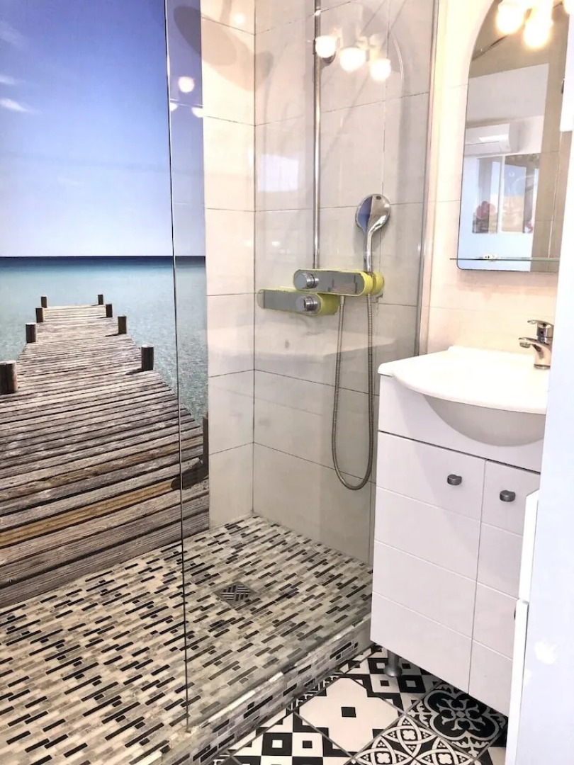 Magnifique T2 piscine mer wifi clim parking