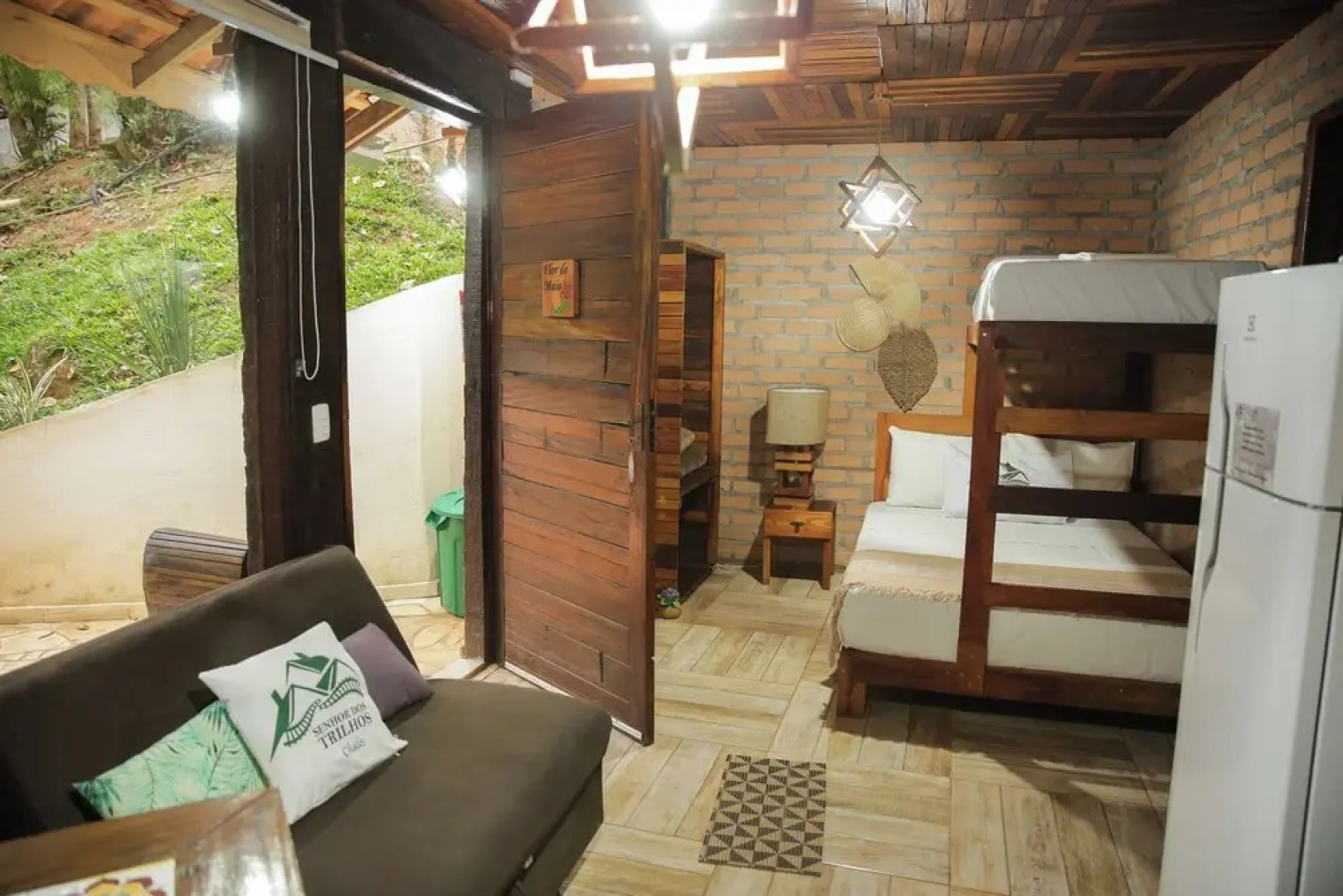 Chales senhor dos trilhos