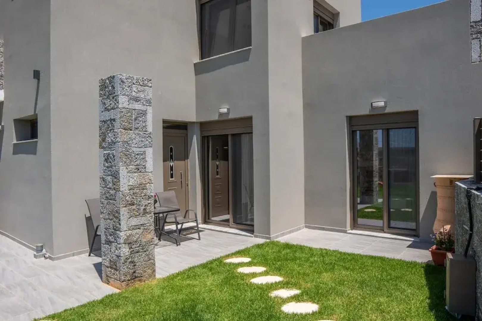 Villa Leandros With Pool & bbq