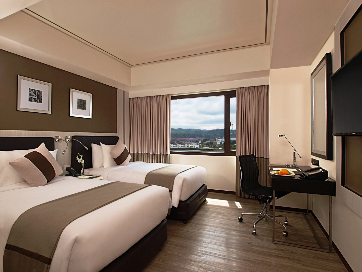 Seda Centrio - Newly Renovated