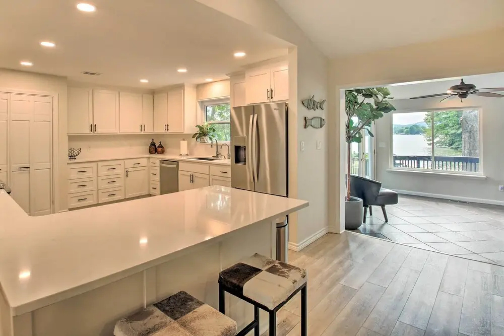 Serene Lakefront Home in Hot Springs w/ Boat Dock!