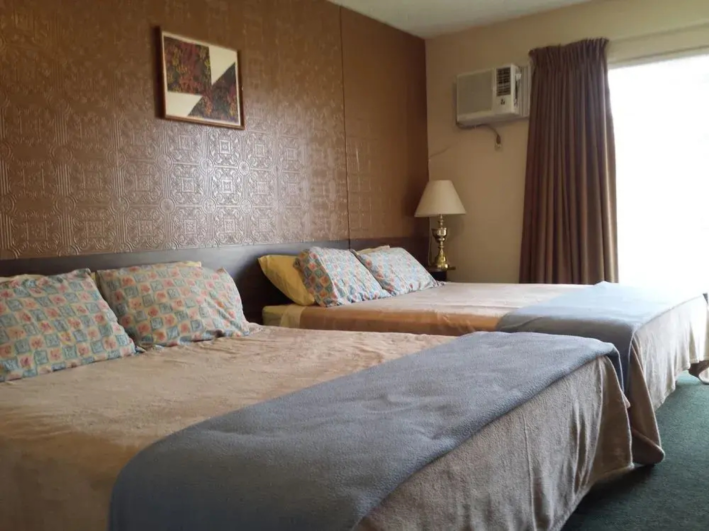 Riviera Motel