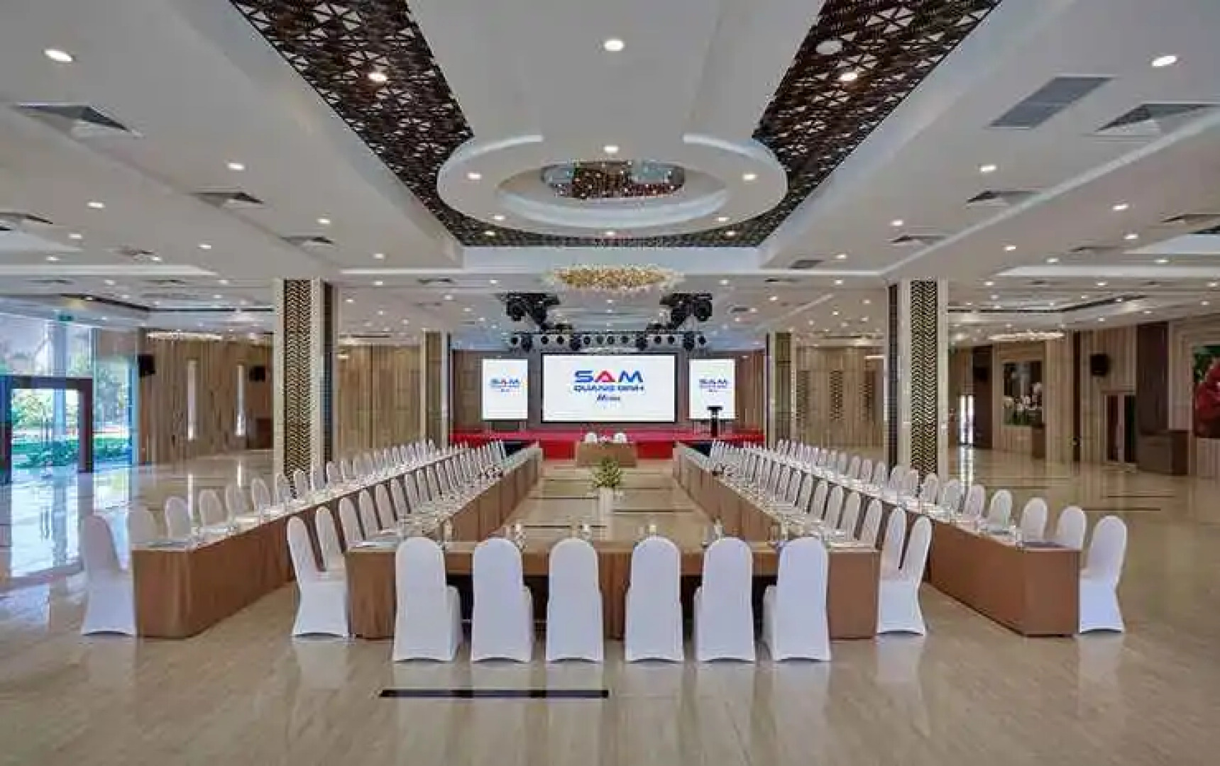 SAM Quang Binh Hotel