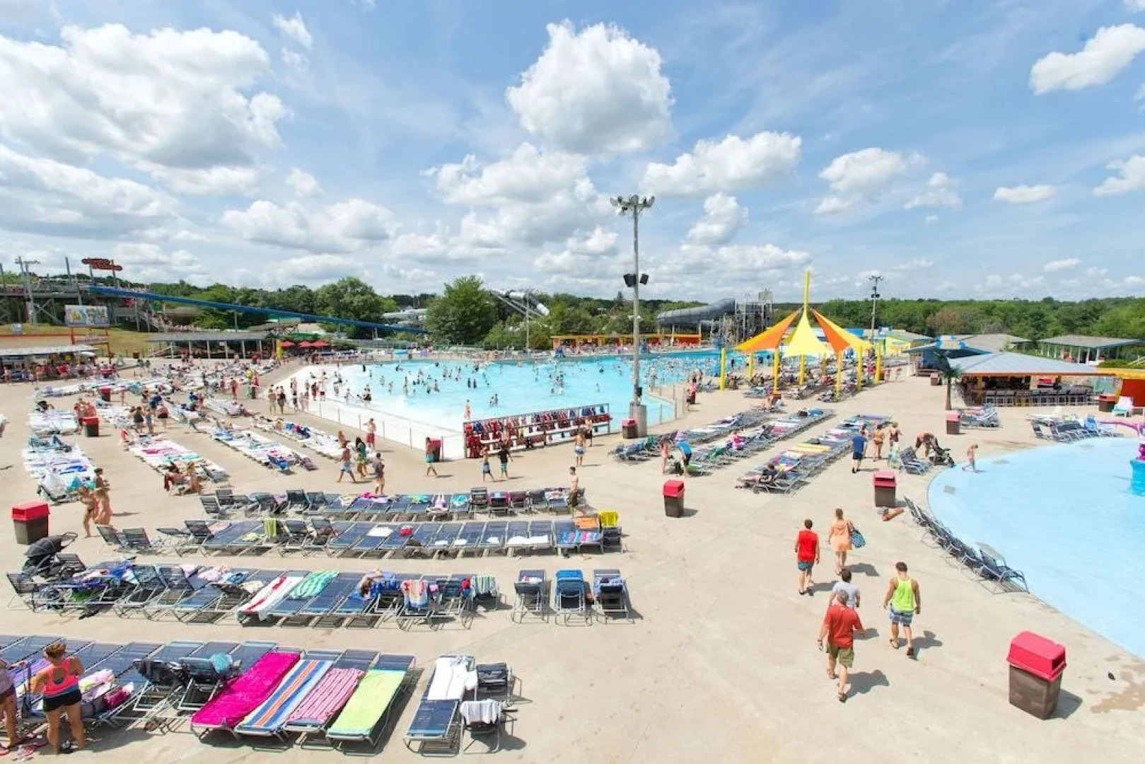 Flamingo Motel & Suites