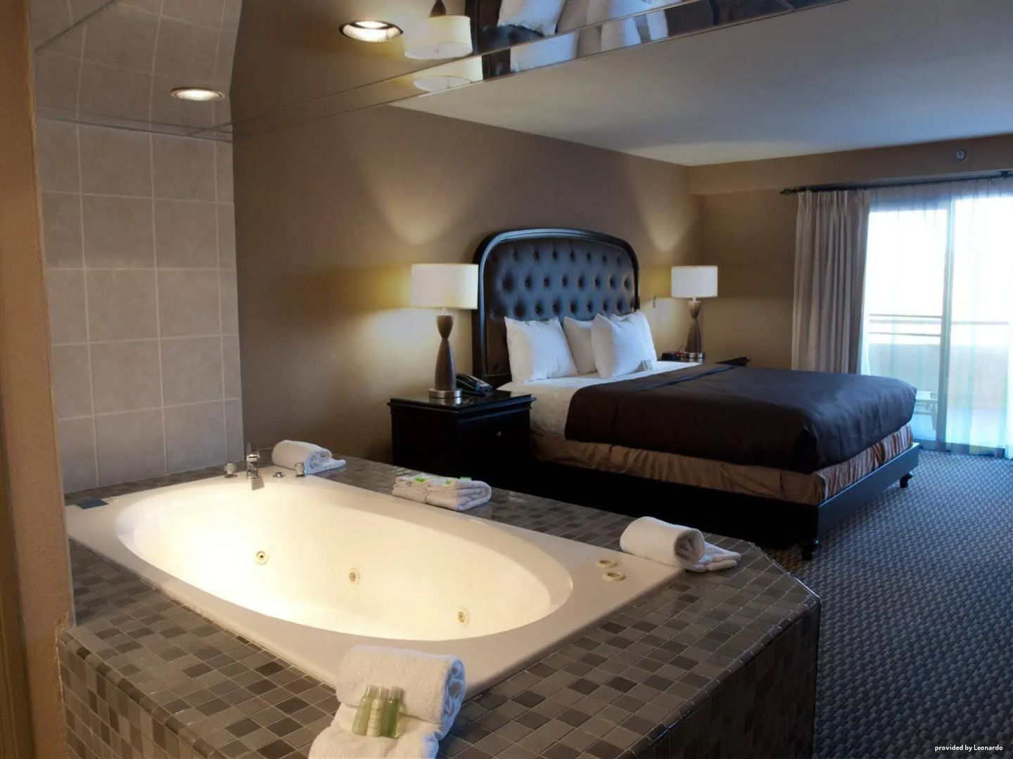 The Encinitan Hotel & Suites