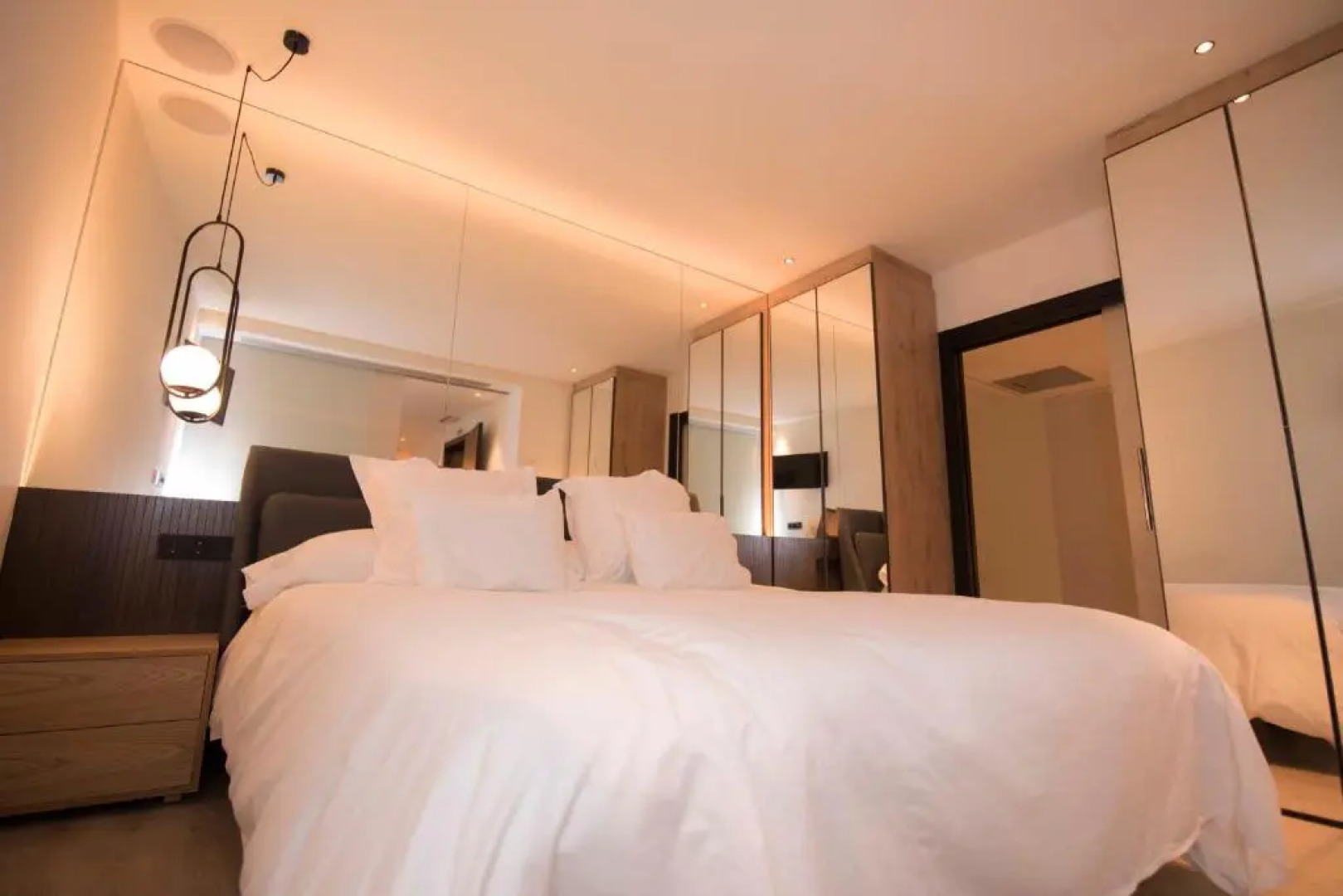 Vallivana Suites & SPA