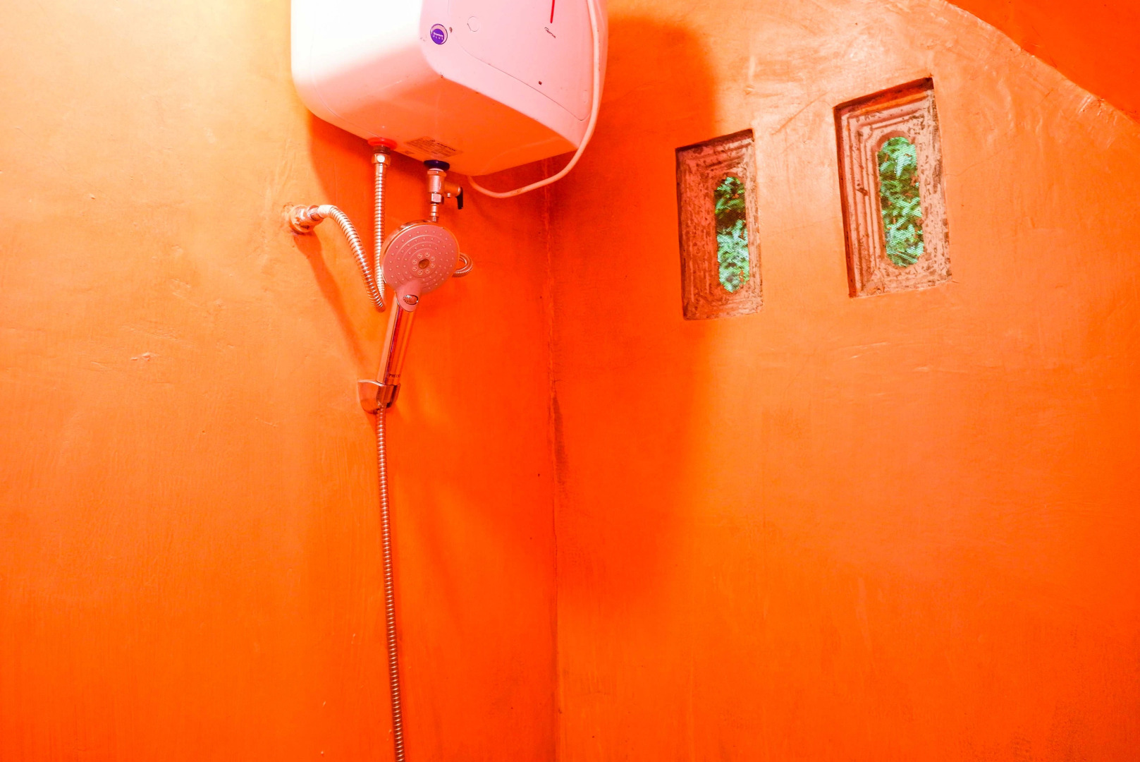 RedDoorz @ Guci Tegal