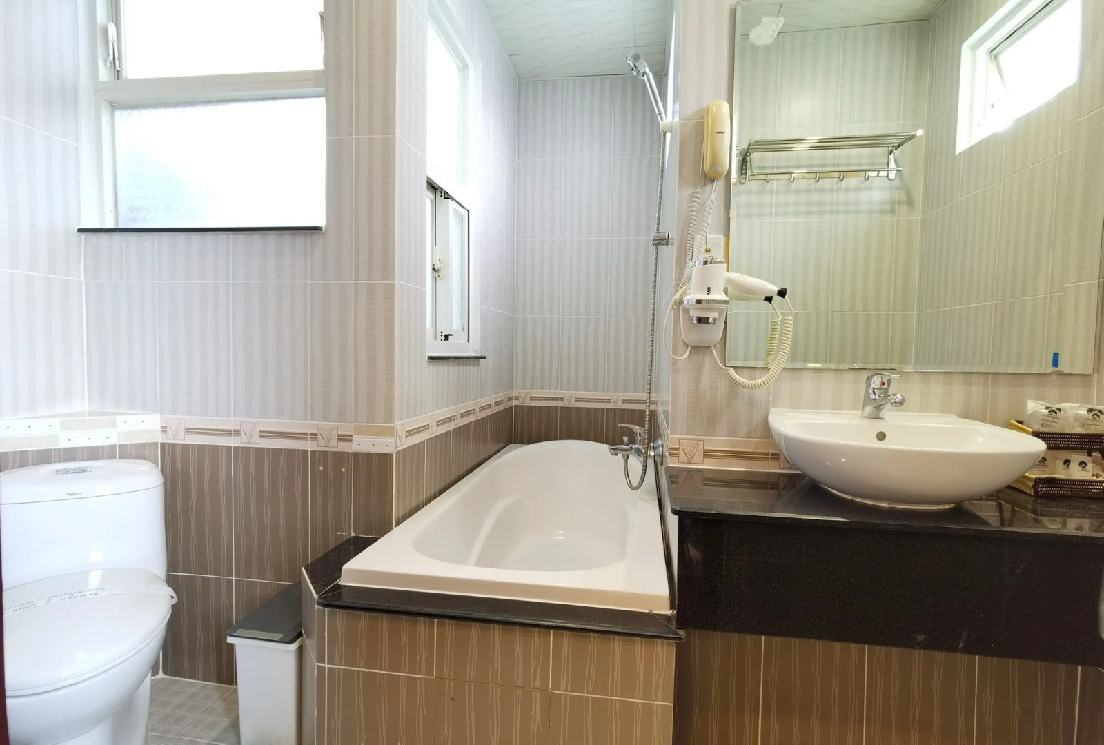 Duc Vuong Saigon Hotel - Bui Vien