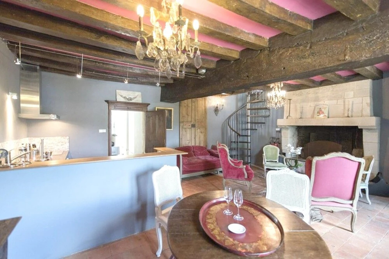 House With 2 Bedrooms in Gennes Val de Loire , With Enclosed Garden and Wifi