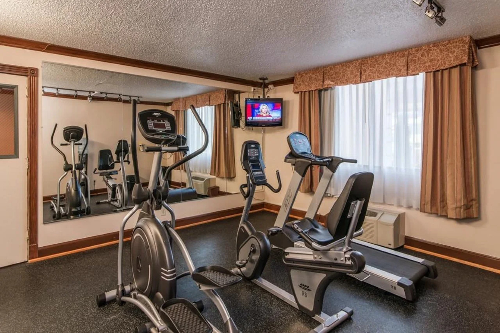 Comfort Inn & Suites Nashville Downtown – Stadium