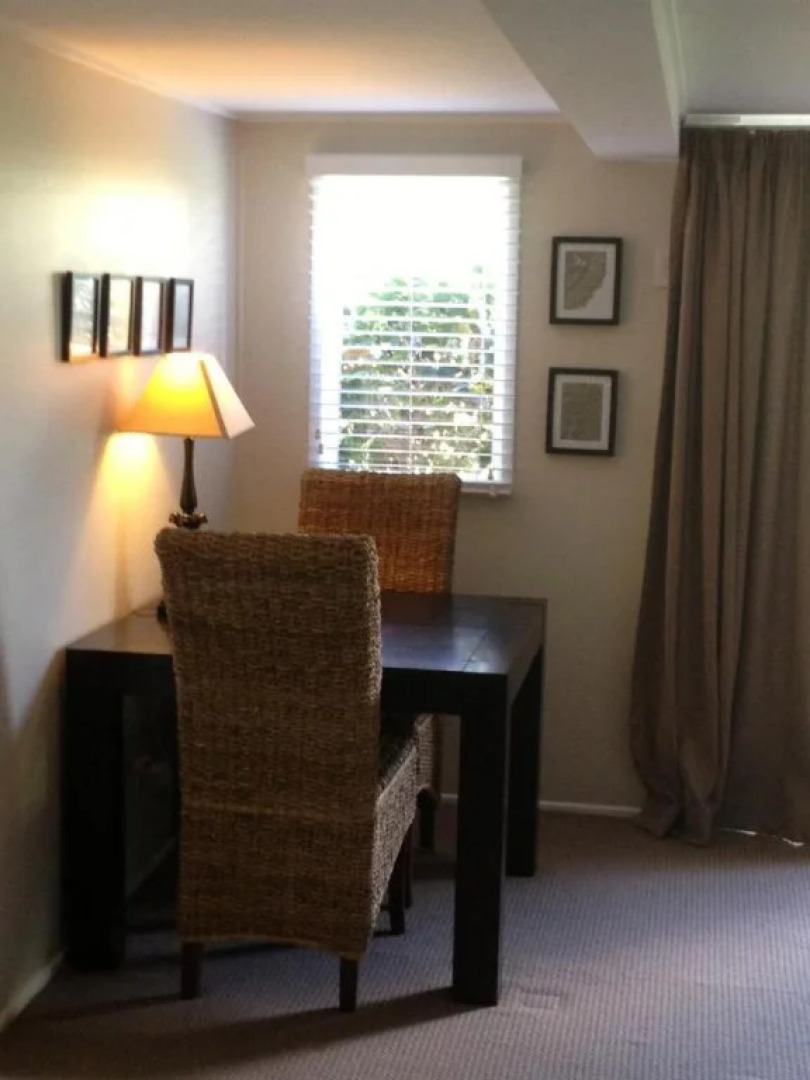 Jacaranda House Bed & Breakfast